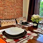 Tranquil Retreat In The Heart Of Sofia: 2br Apartment *
