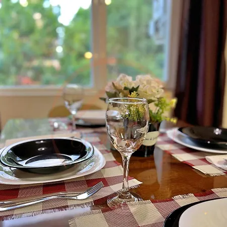 Tranquil Retreat In The Heart Of Sofia: 2br Apartament