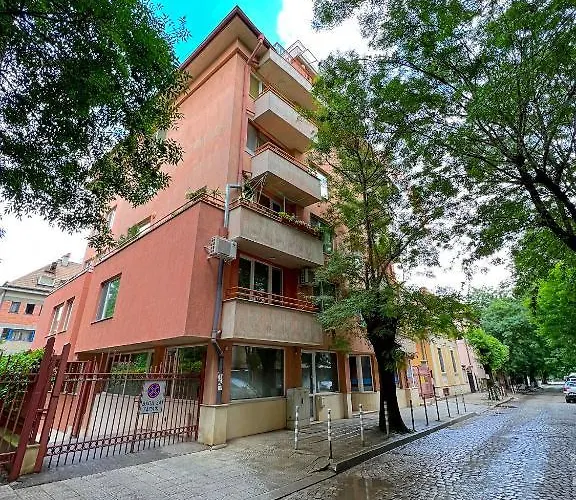 Tranquil Retreat In The Heart Of Sofia: 2br Appartamento Sofia