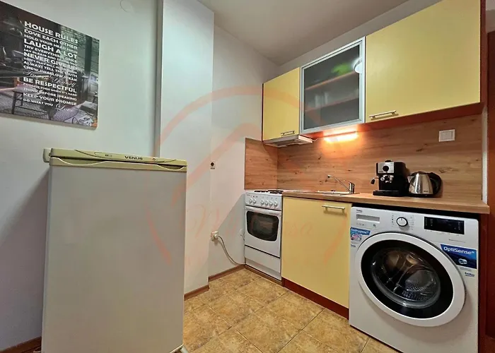 Tranquil Retreat In The Heart Of Sofia: 2br * Sofia