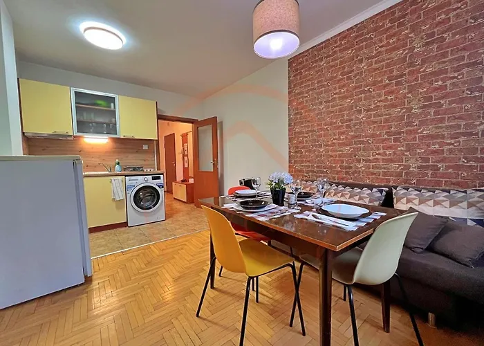 Tranquil Retreat In The Heart Of Sofia: 2br Appartamento